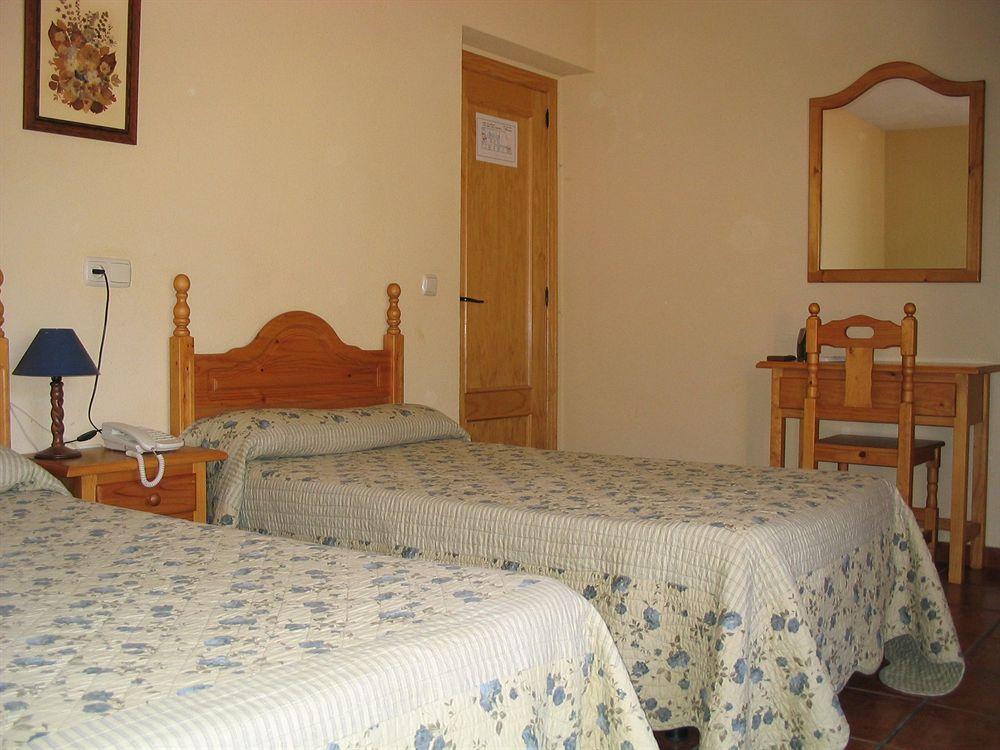 Hotel Valle Del Jerte Los Arenales 外观 照片